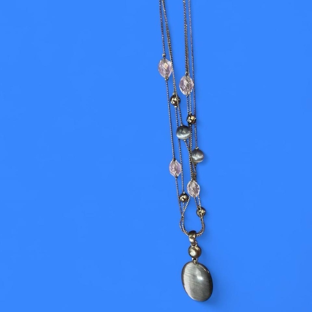 Layered necklace with grey and white beads #layering